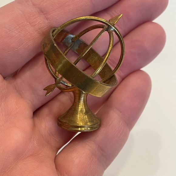 Miniature Vintage Brass Items - Travel Theme - Picture 6 of 10